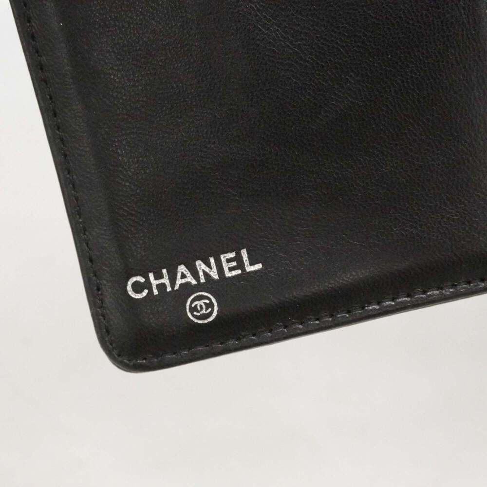 CHANEL Black Lambskin Leather Wallet - Picture 4 of 10